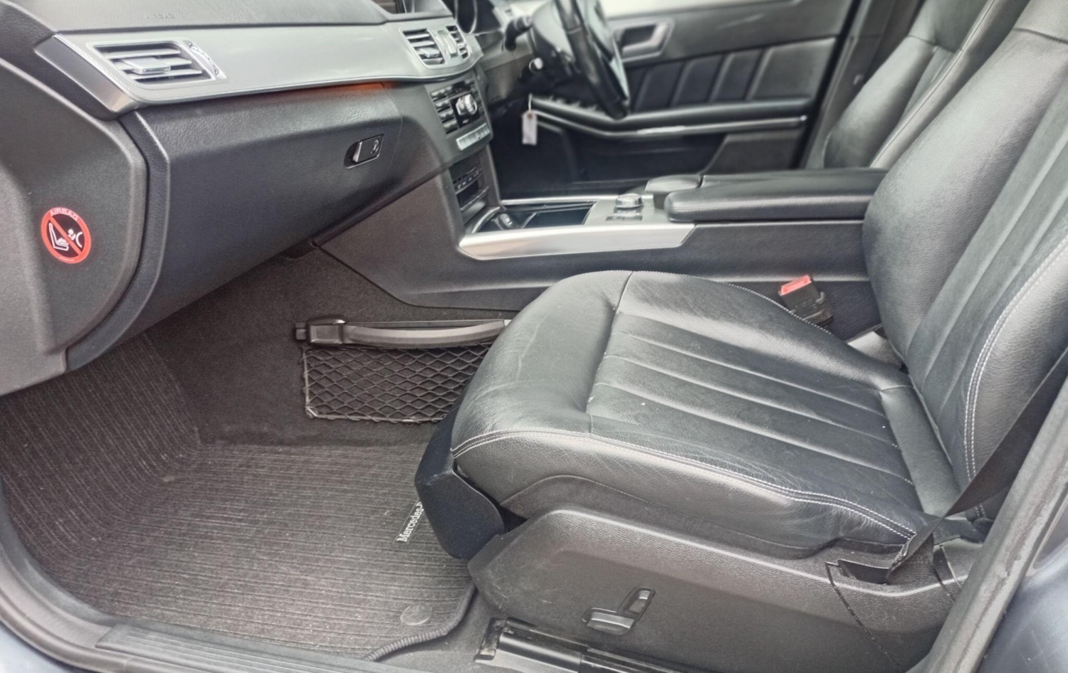 Used Mercedes-Benz E Class 2014 for sale - 76371682: Photo 9