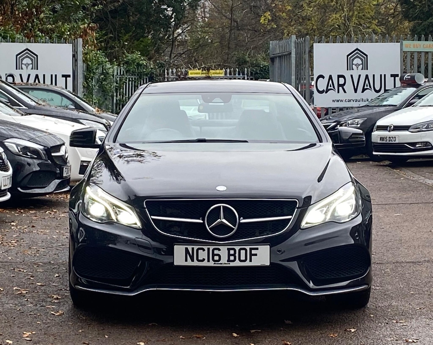 Used Mercedes-Benz E Class 2016 for sale - 76549445: Photo 2