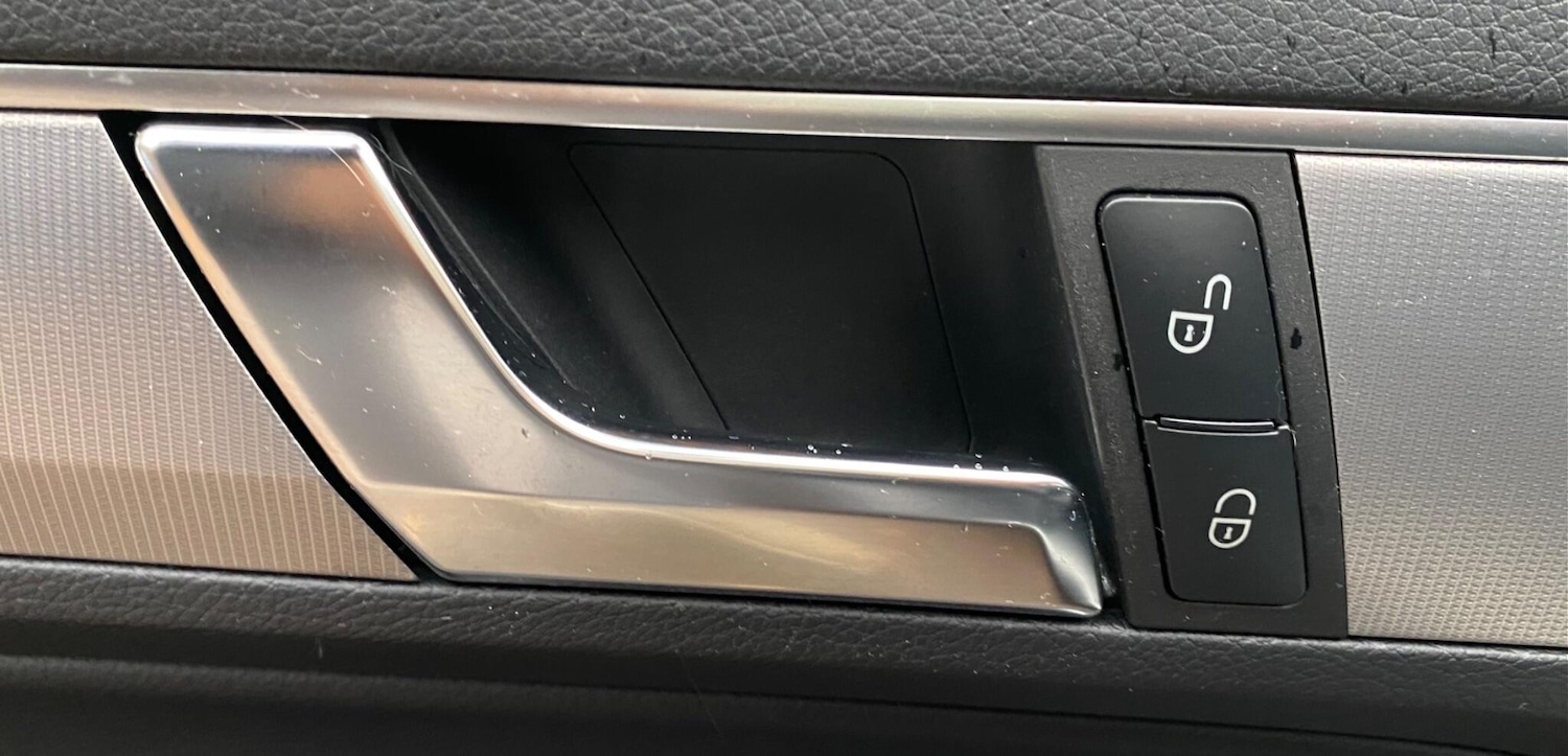 Used Mercedes-Benz E Class 2016 for sale - 76549445: Photo 37