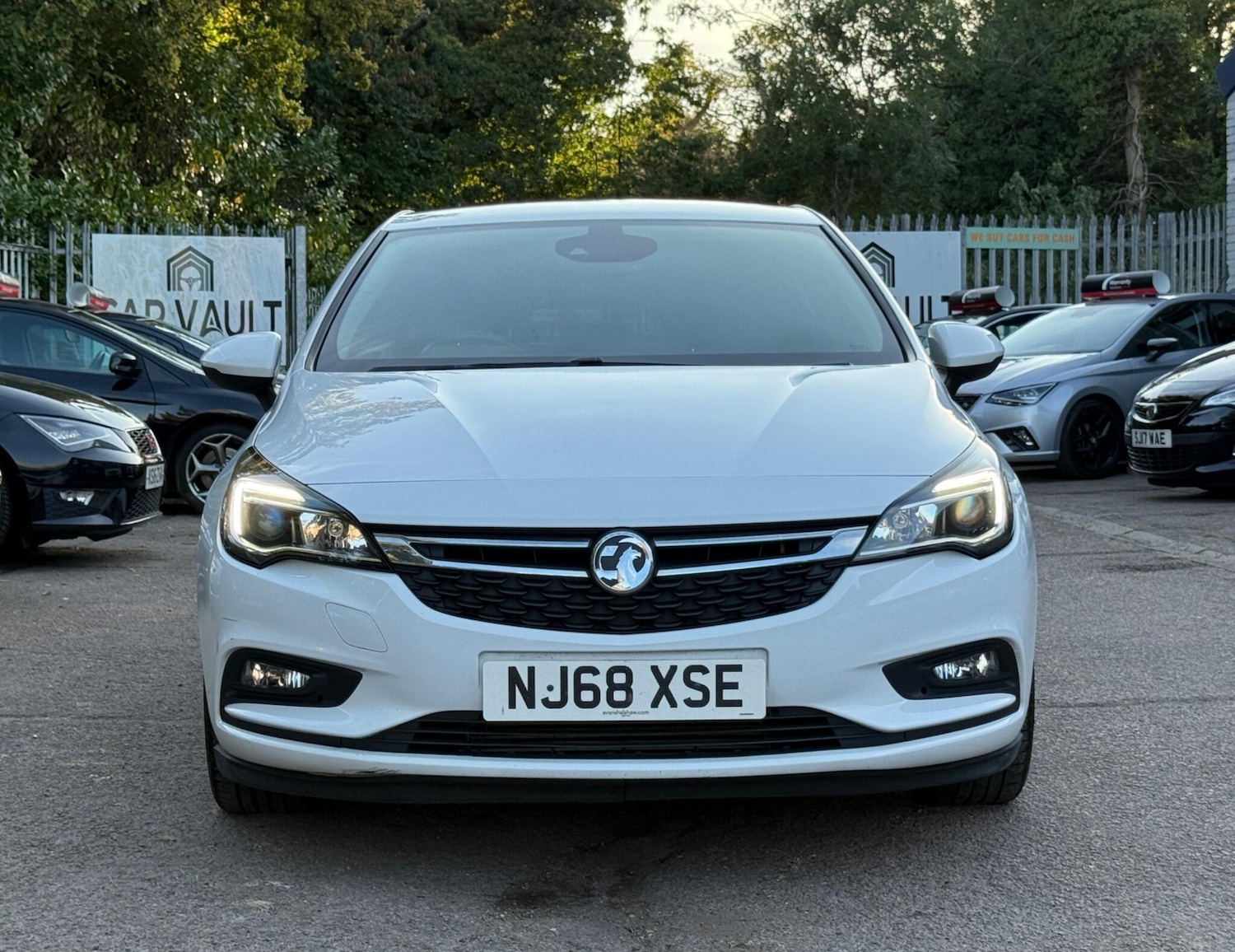 Used Vauxhall Astra 2018 for sale - 76370411: Photo 4