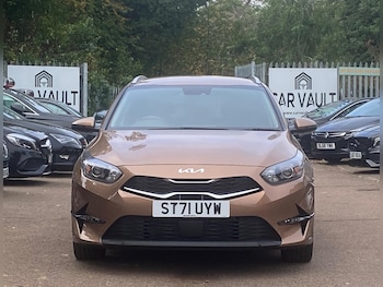 Used Kia Ceed 2022 for sale - 76370810: Photo