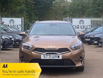 Used Kia Ceed 2022 for sale - 76370810: Photo