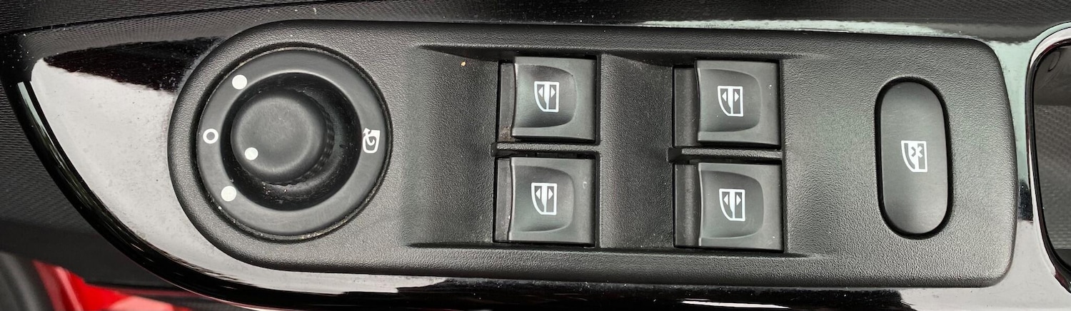 Used Renault Captur 2015 for sale - 76550299: Photo 27