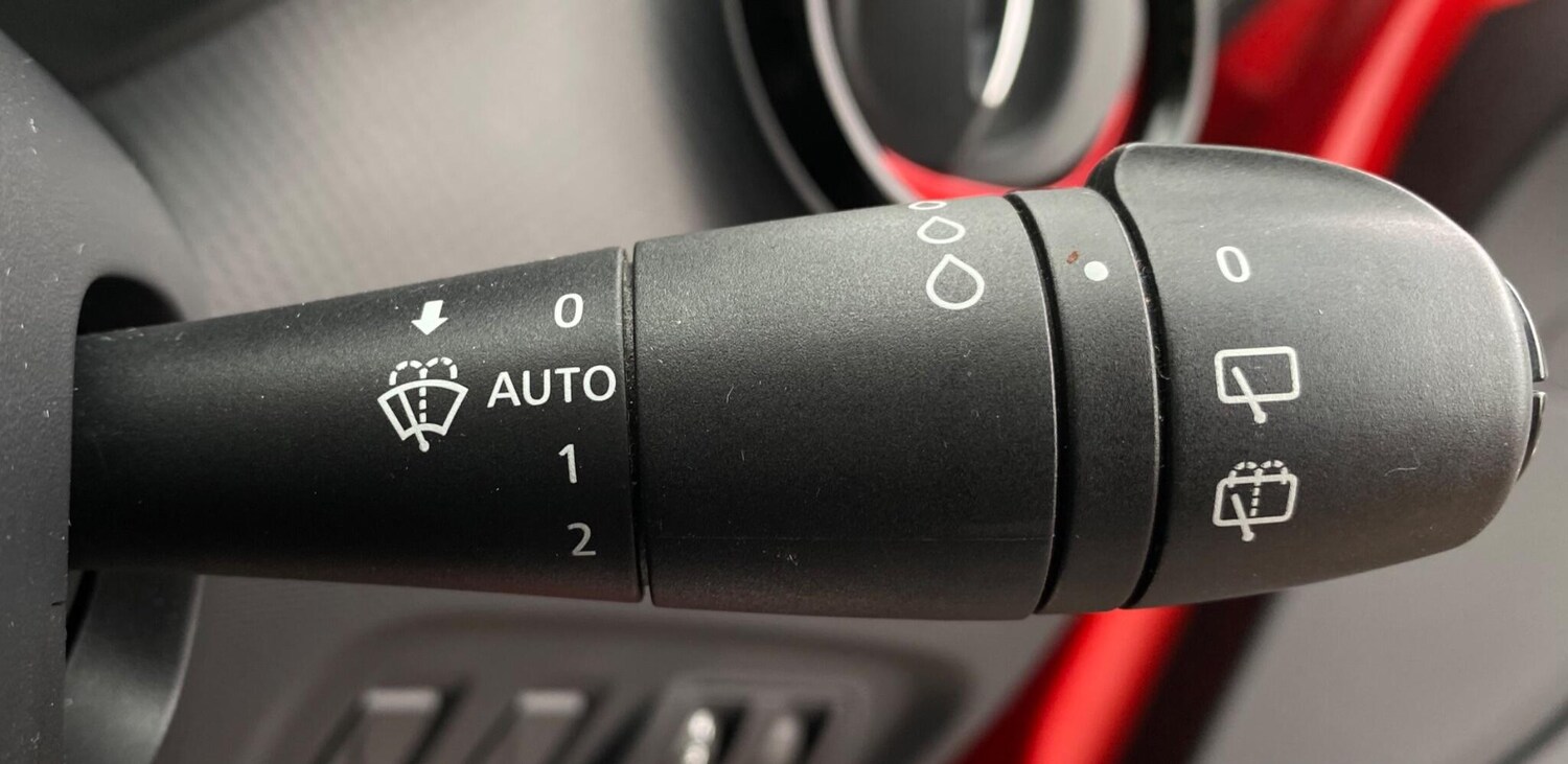 Used Renault Captur 2015 for sale - 76550299: Photo 30