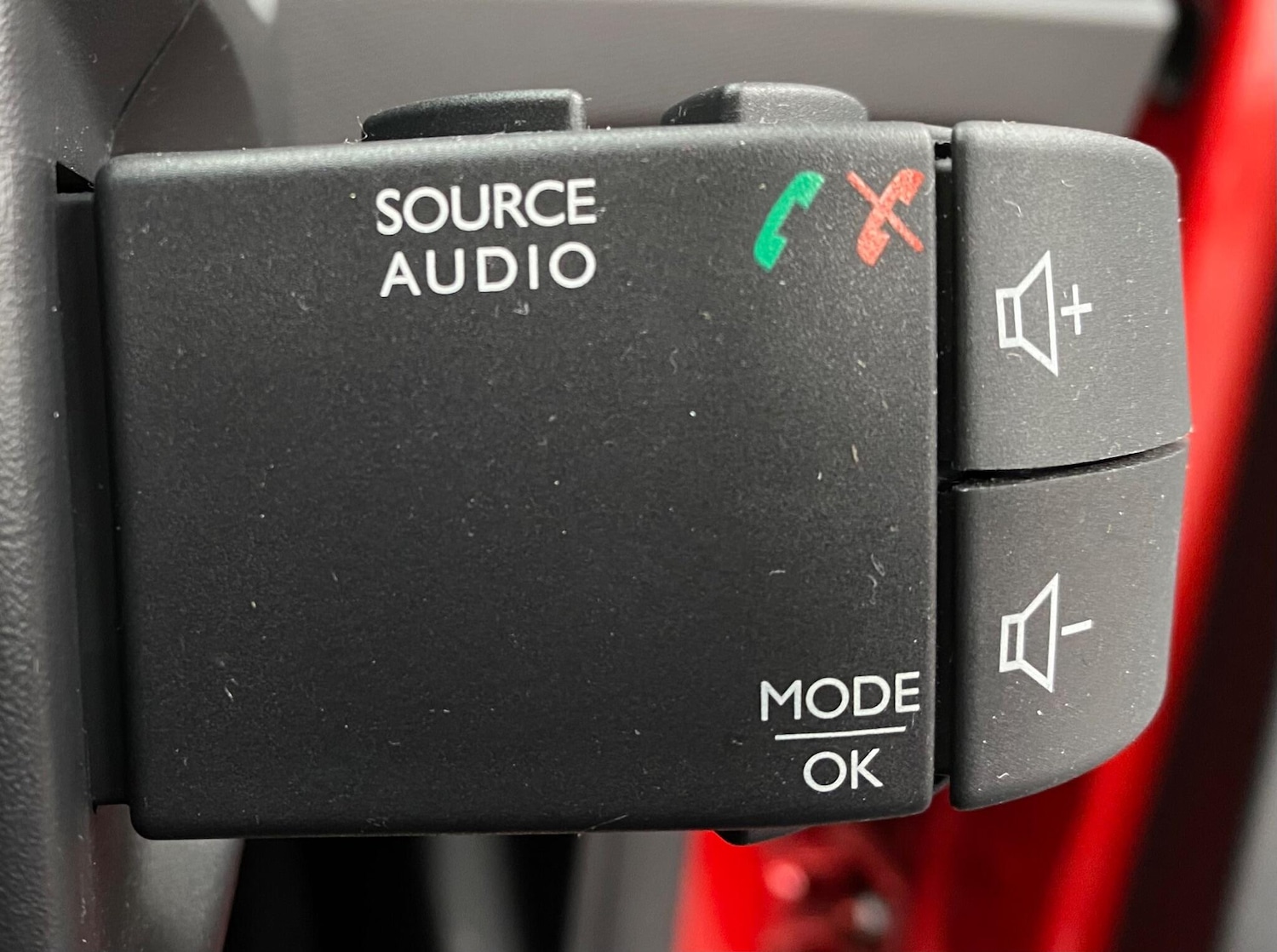 Used Renault Captur 2015 for sale - 76550299: Photo 31