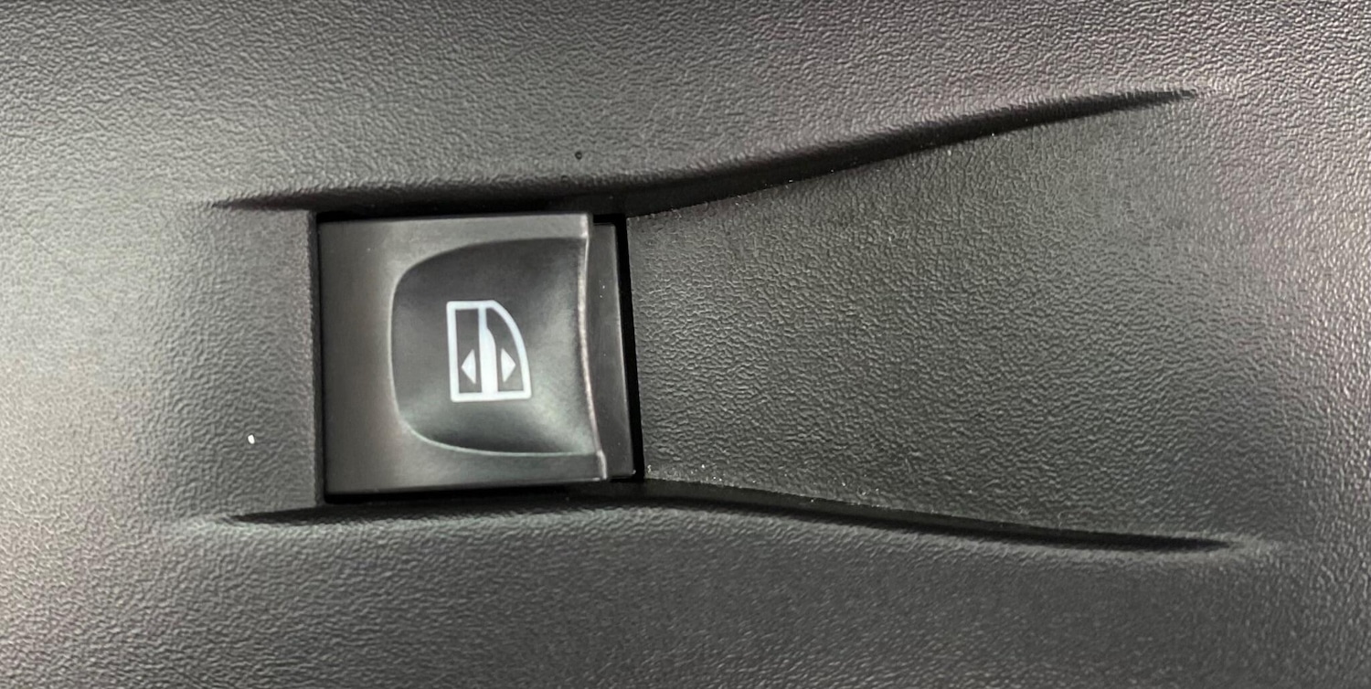 Used Renault Captur 2015 for sale - 76550299: Photo 39