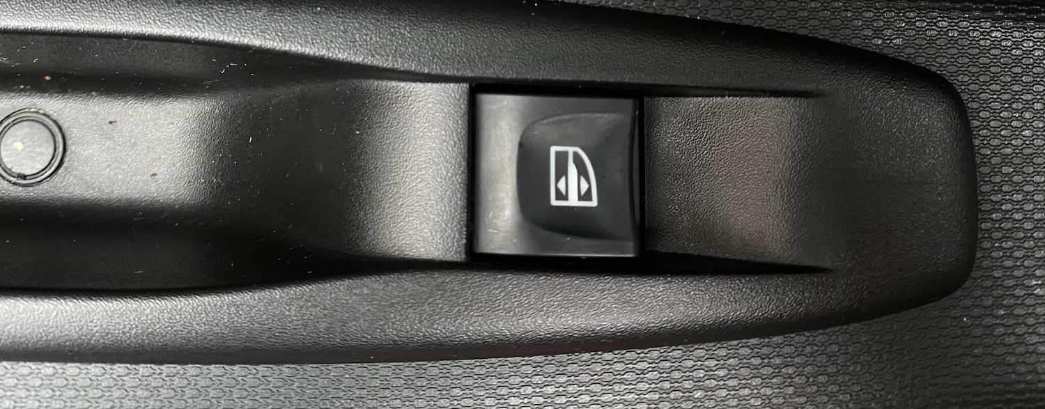 Used Renault Captur 2015 for sale - 76550299: Photo 40