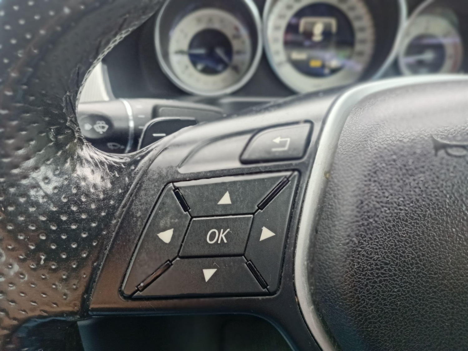 Used Mercedes-Benz E Class 2014 for sale - 76613430: Photo 22