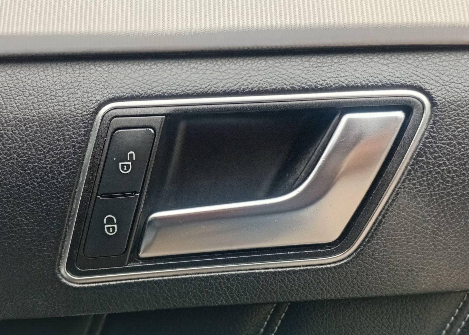 Used Mercedes-Benz E Class 2014 for sale - 76613430: Photo 26