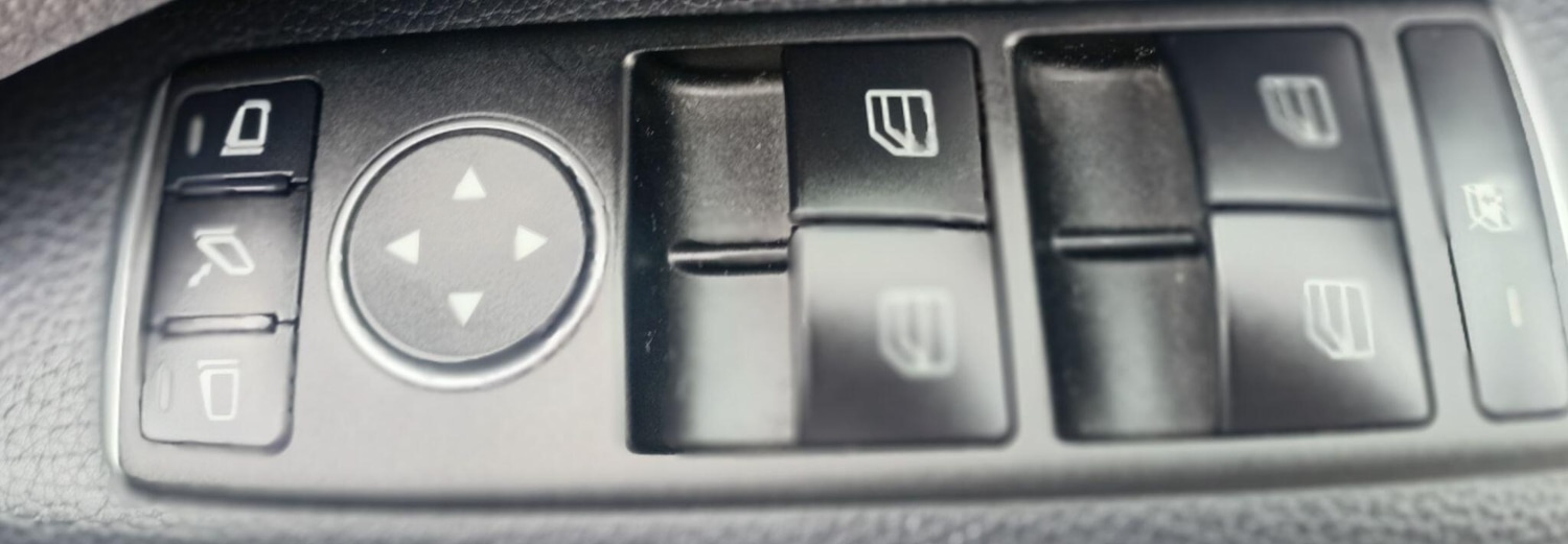 Used Mercedes-Benz E Class 2014 for sale - 76613430: Photo 27