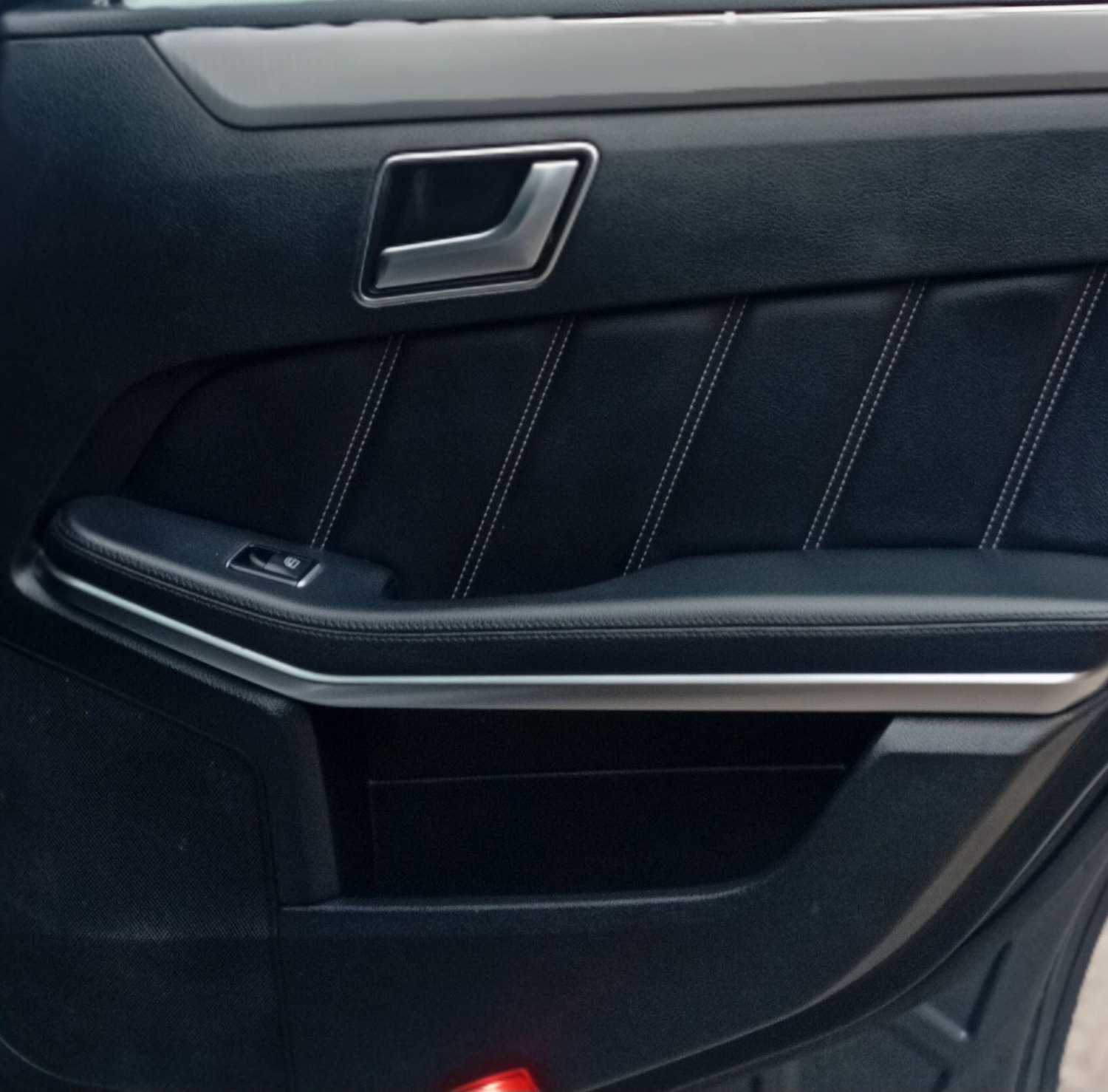 Used Mercedes-Benz E Class 2014 for sale - 76613430: Photo 29