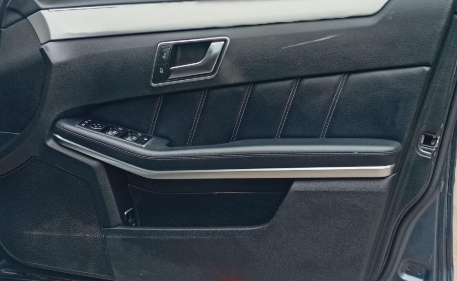 Used Mercedes-Benz E Class 2014 for sale - 76613430: Photo 30