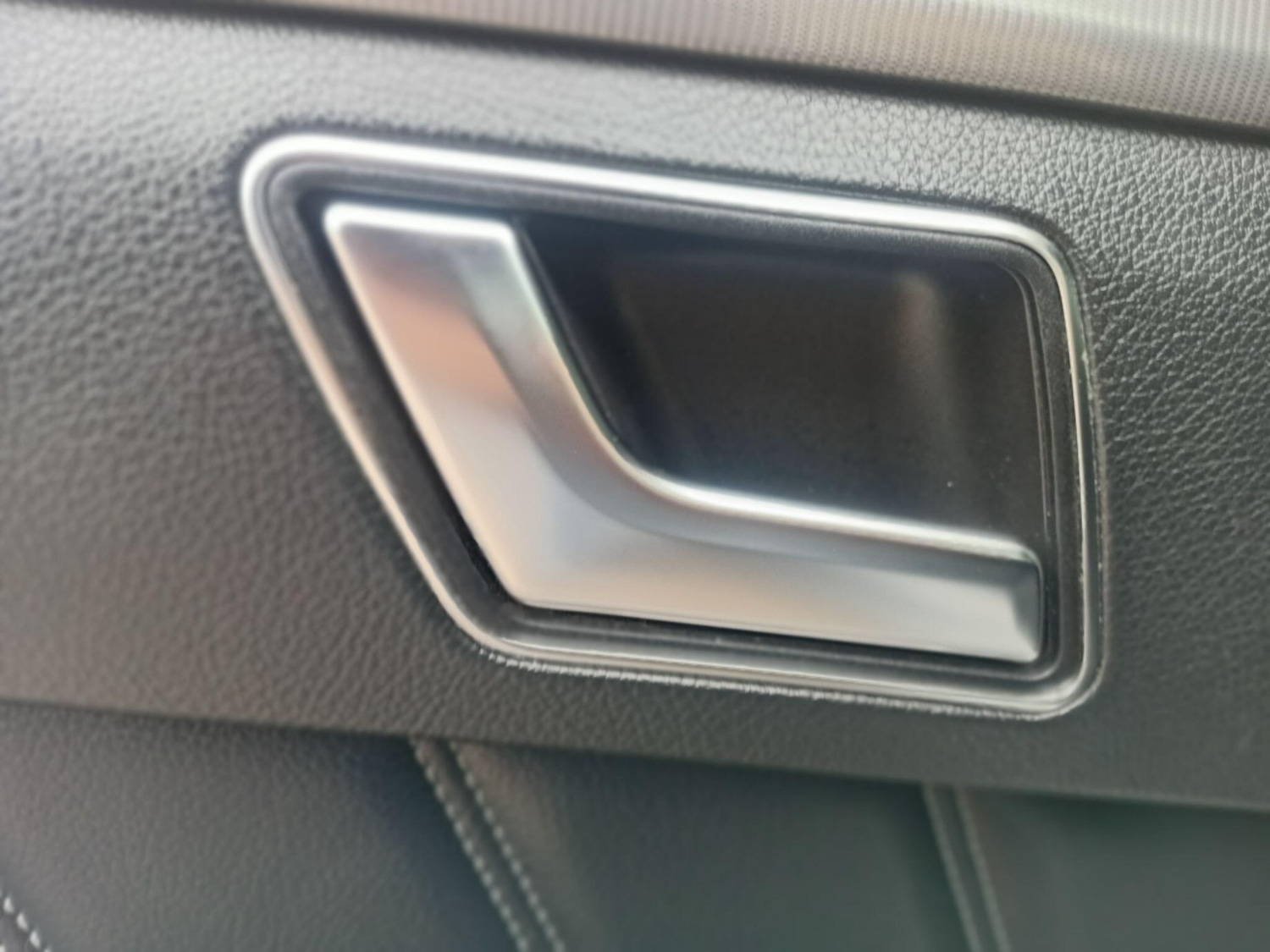 Used Mercedes-Benz E Class 2014 for sale - 76613430: Photo 38