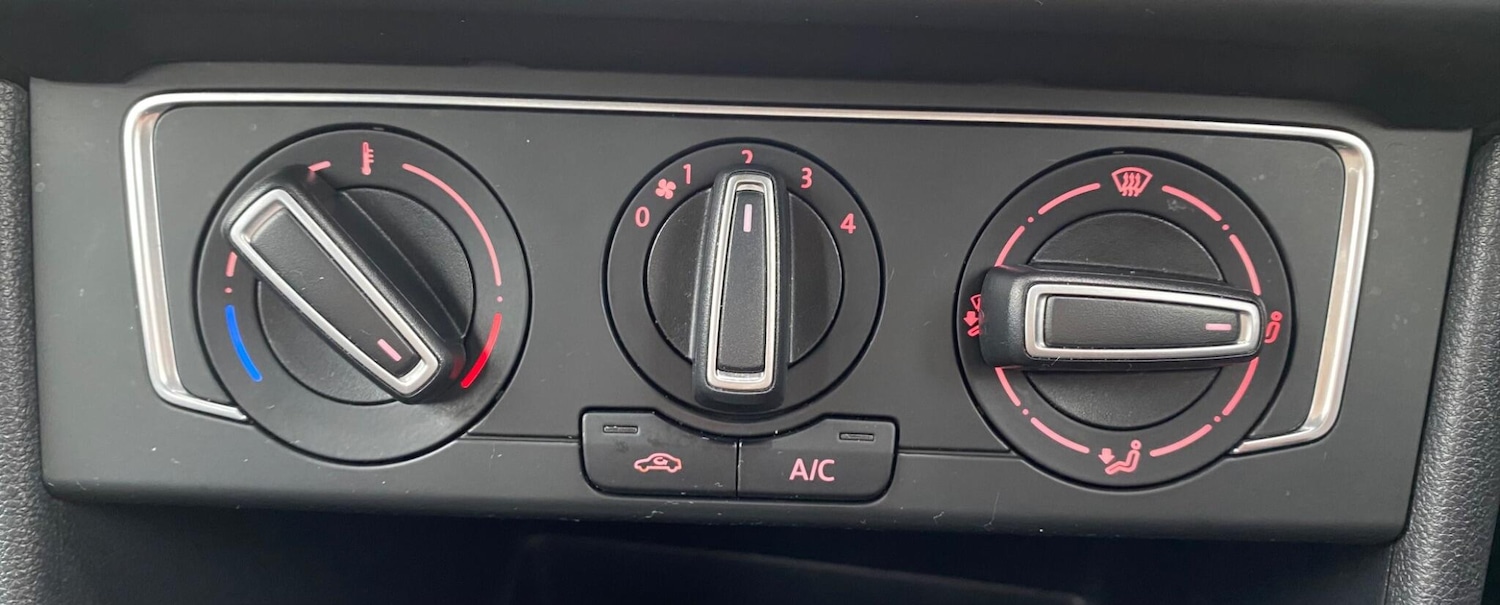 Used Volkswagen Polo 2016 for sale - 76659073: Photo 32