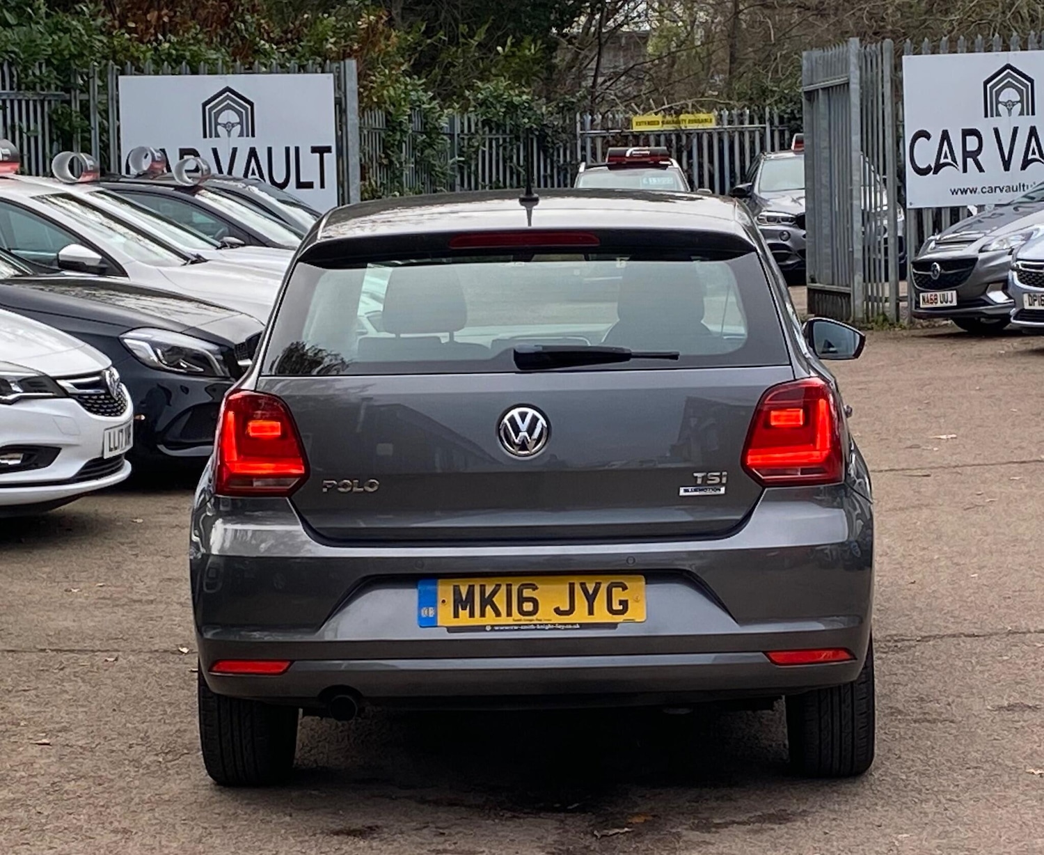 Used Volkswagen Polo 2016 for sale - 76659073: Photo 9