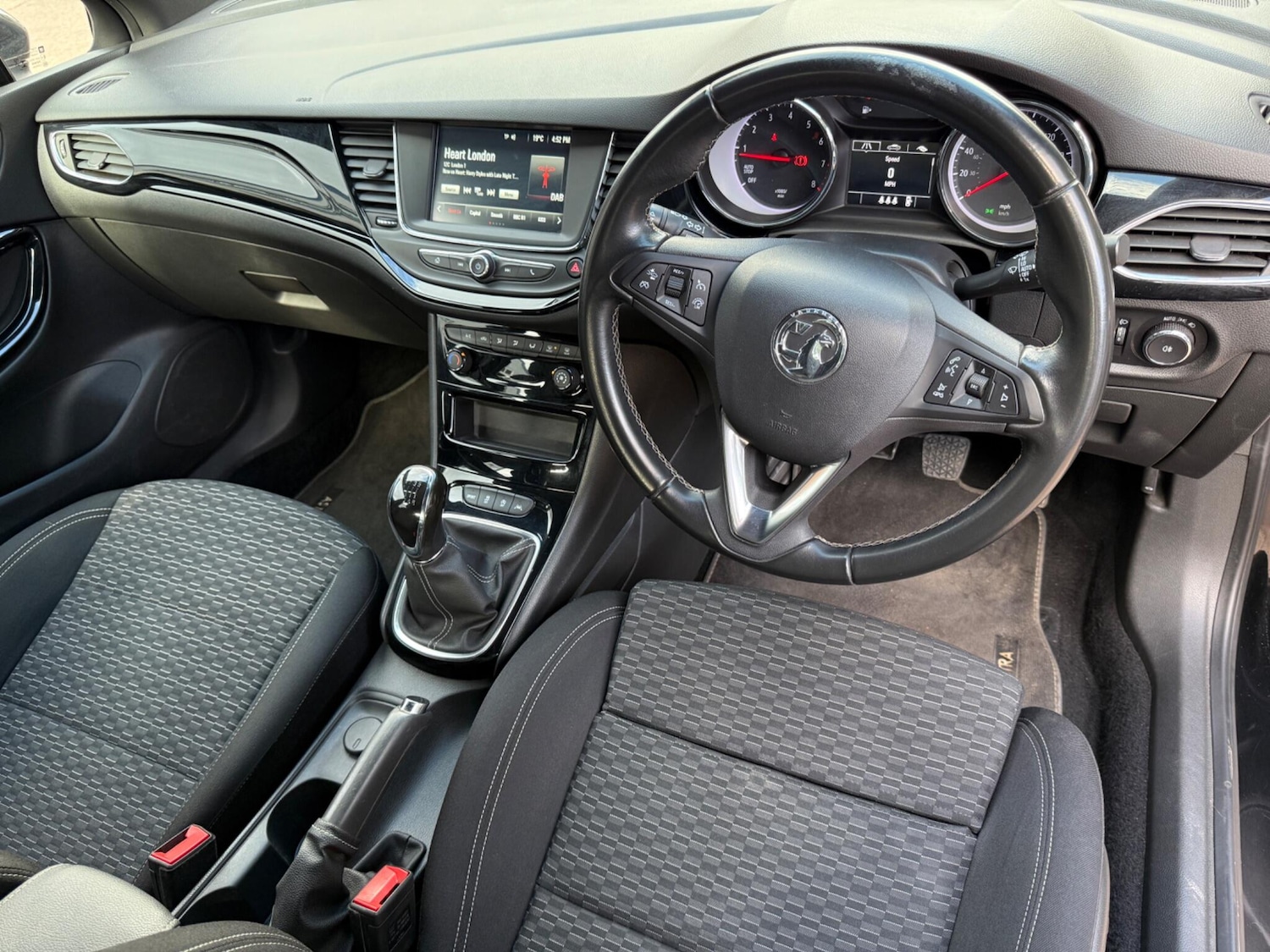 Used Vauxhall Astra 2019 for sale - 76371666: Photo 24
