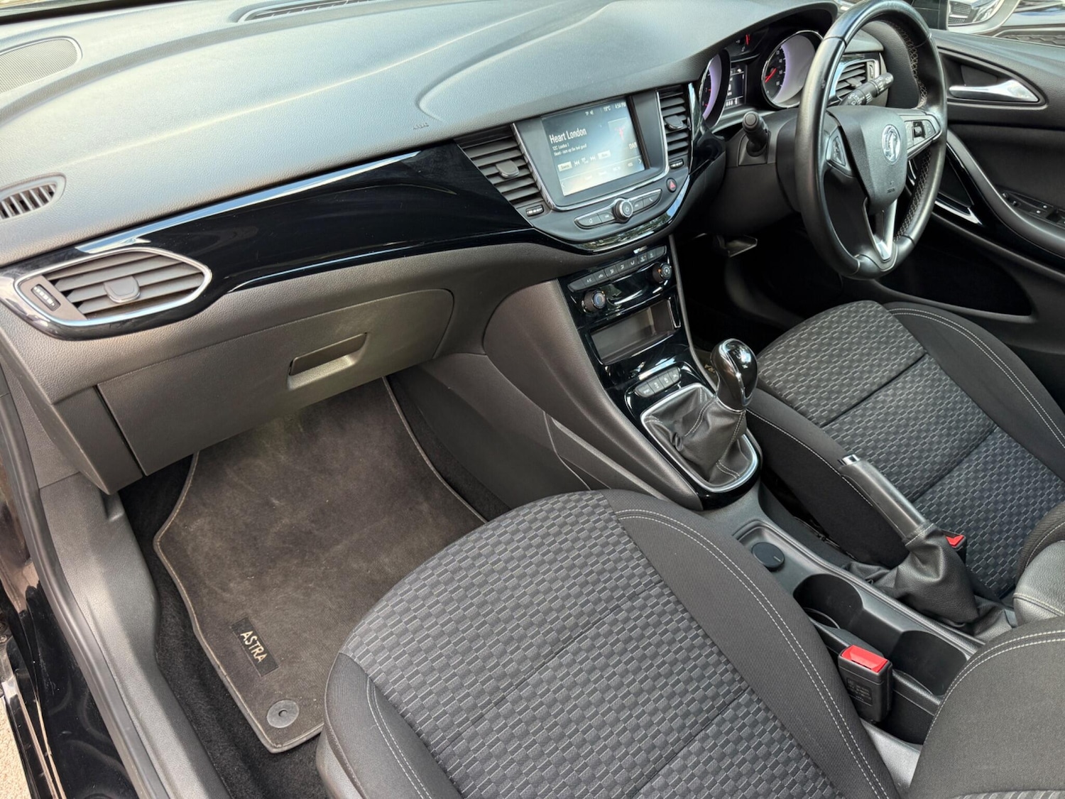 Used Vauxhall Astra 2019 for sale - 76371666: Photo 51