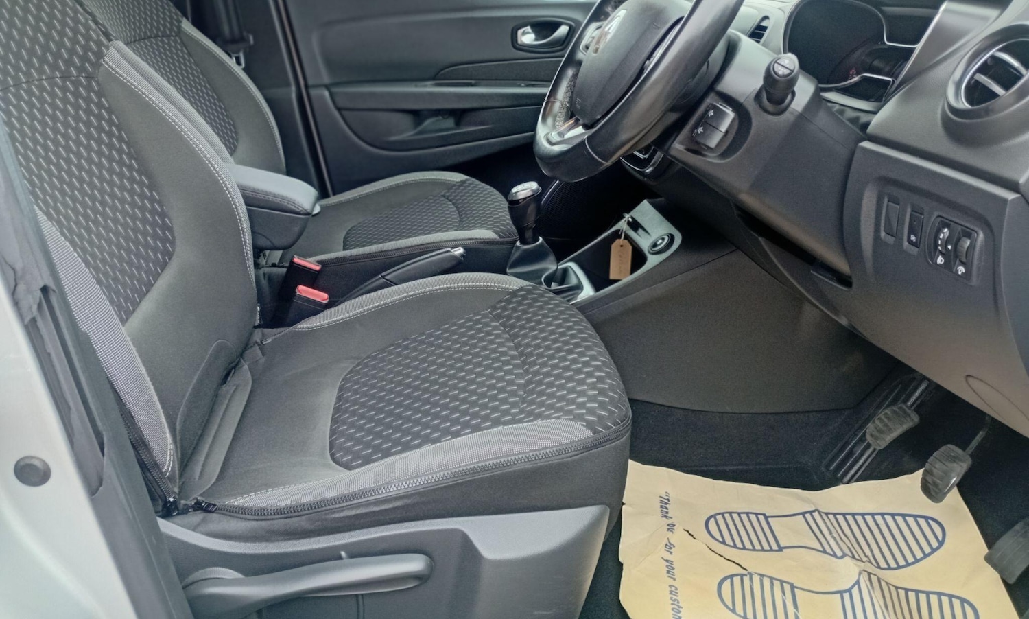 Used Renault Captur 2018 for sale - 76370993: Photo 19