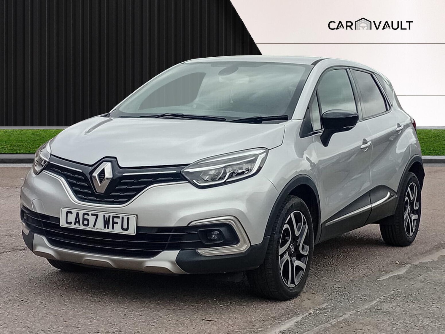 Used Renault Captur 2018 for sale - 76370993: Photo 2