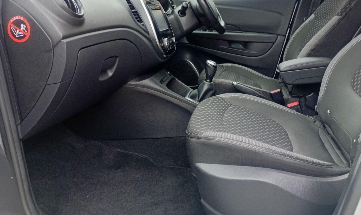 Used Renault Captur 2018 for sale - 76370993: Photo 20