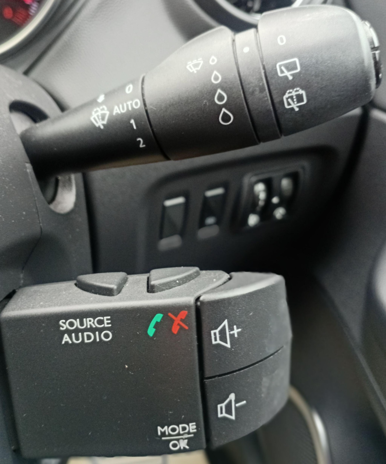 Used Renault Captur 2018 for sale - 76370993: Photo 25