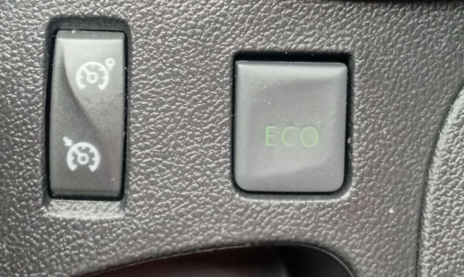 Used Renault Captur 2018 for sale - 76370993: Photo 29