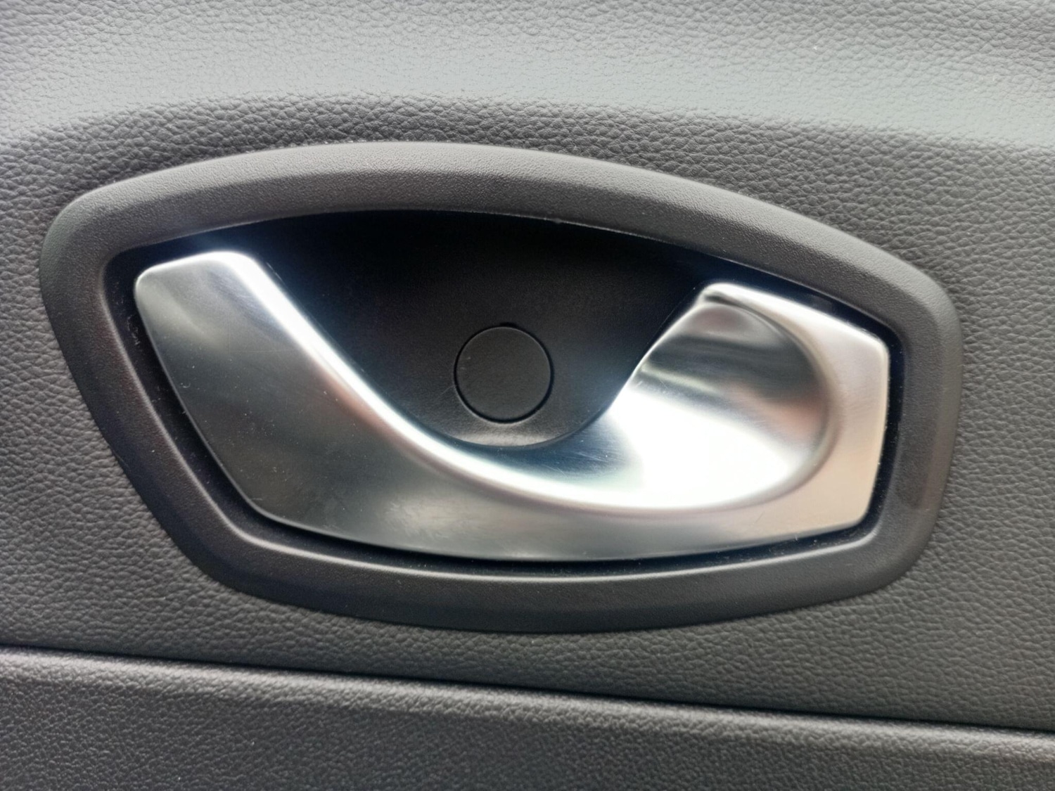Used Renault Captur 2018 for sale - 76370993: Photo 37