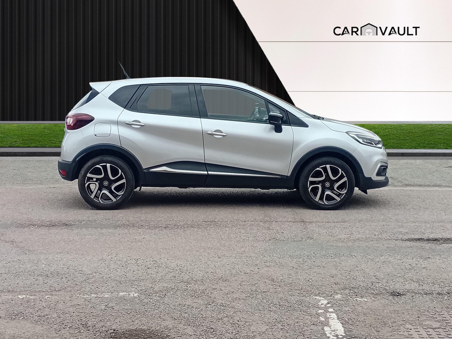 Used Renault Captur 2018 for sale - 76370993: Photo 5