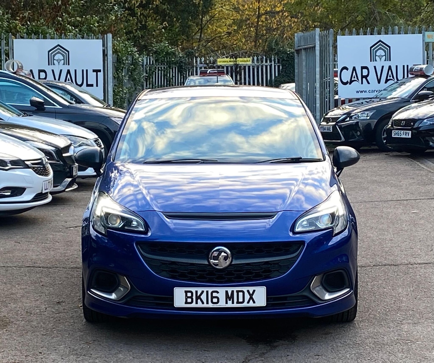 Used Vauxhall Corsa for sale - 76440539: Photo 2