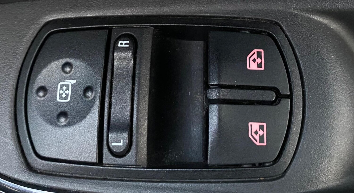 Used Vauxhall Corsa for sale - 76440539: Photo 38