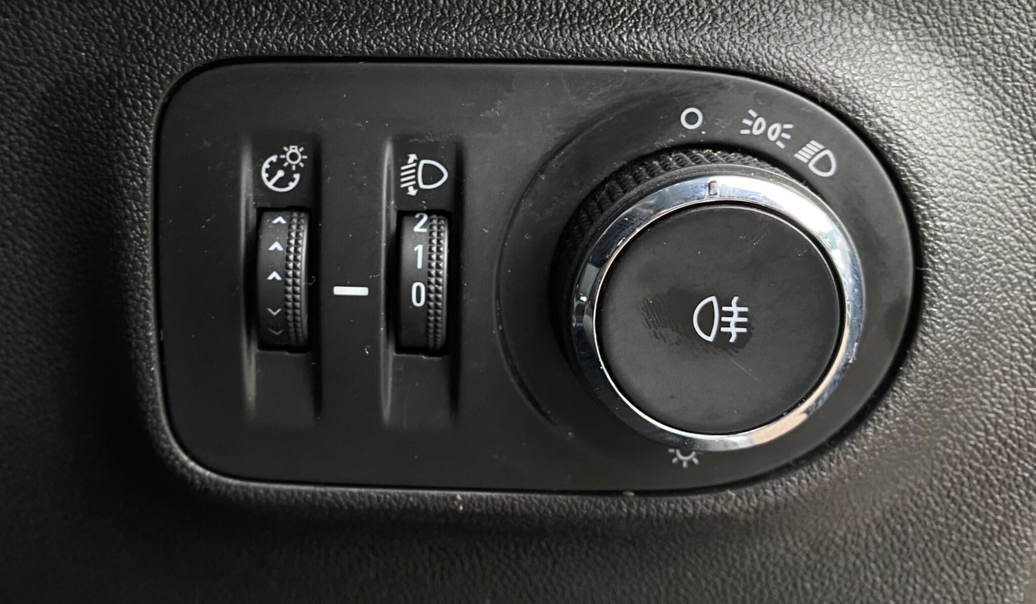 Used Vauxhall Corsa 2018 for sale - 76657481: Photo 34