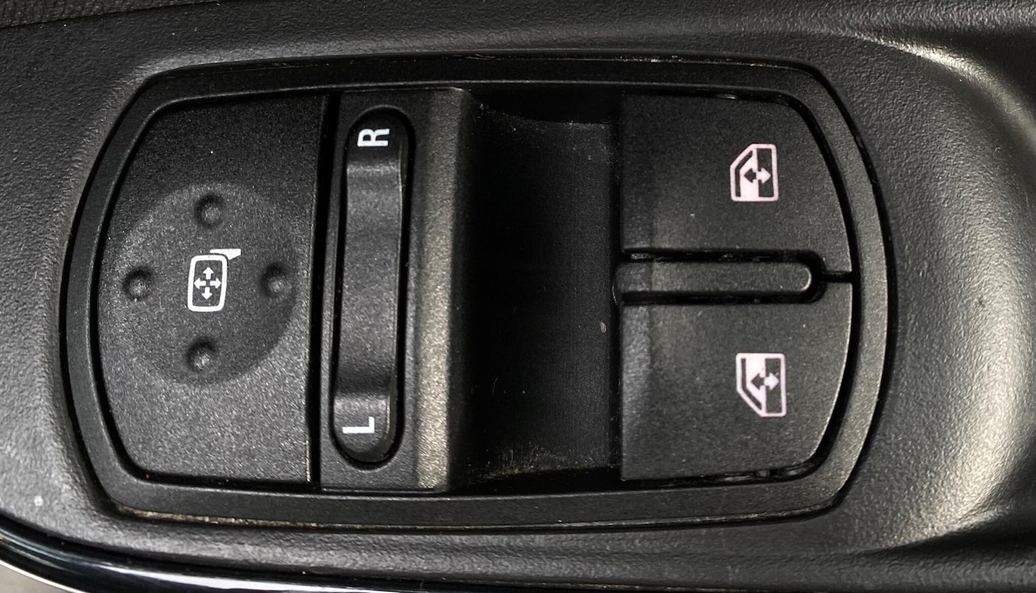 Used Vauxhall Corsa 2018 for sale - 76657481: Photo 36