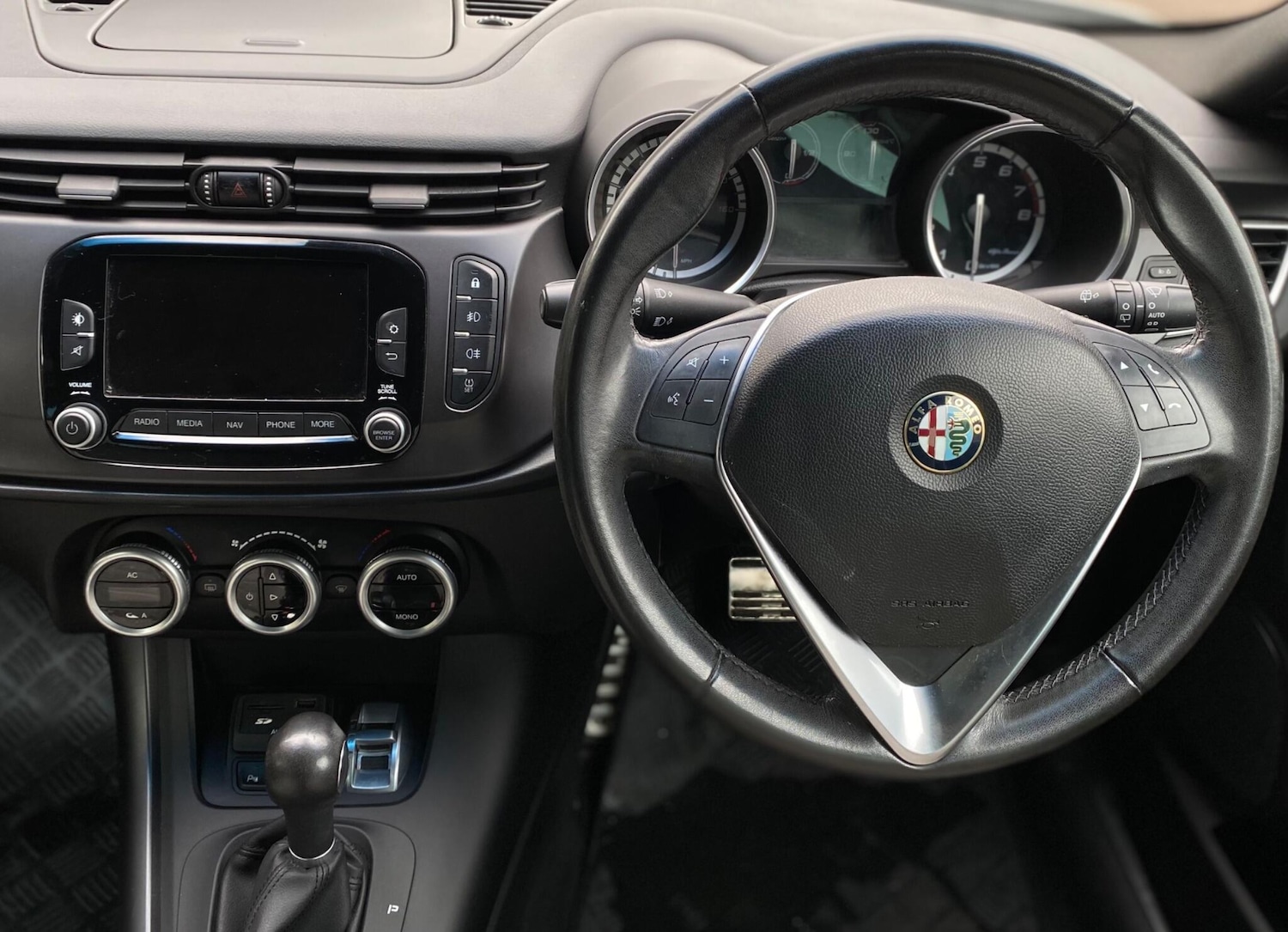 Used Alfa Romeo Giulietta 2016 for sale - 76370829: Photo 48
