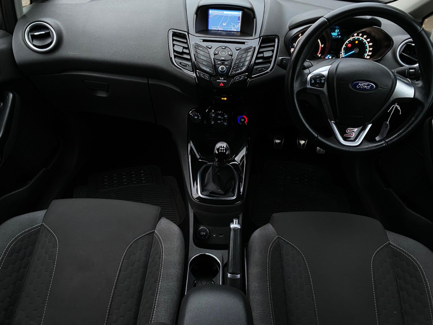 Used Ford Fiesta 2016 for sale - 76446855: Photo 13