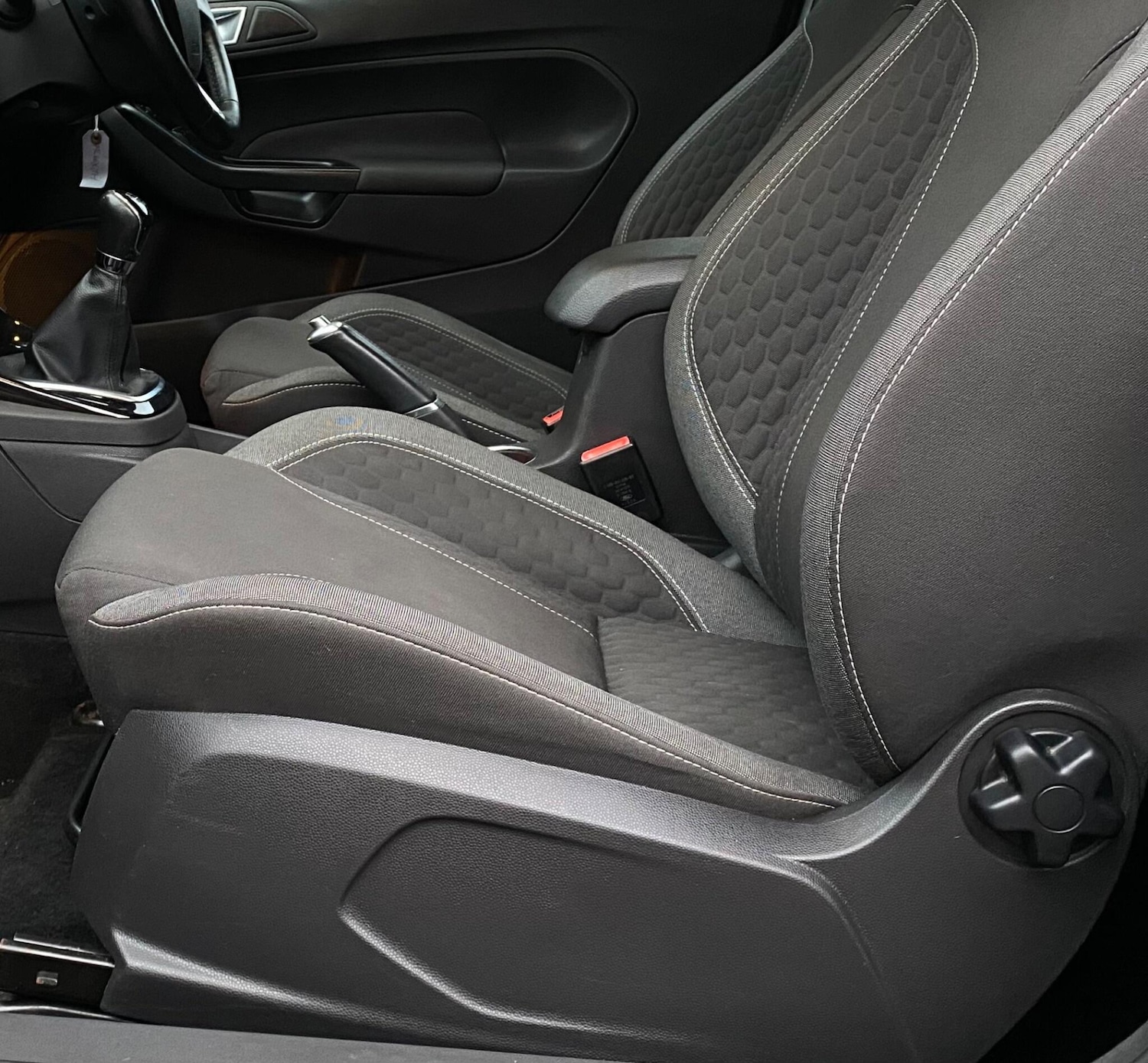 Used Ford Fiesta 2016 for sale - 76446855: Photo 42