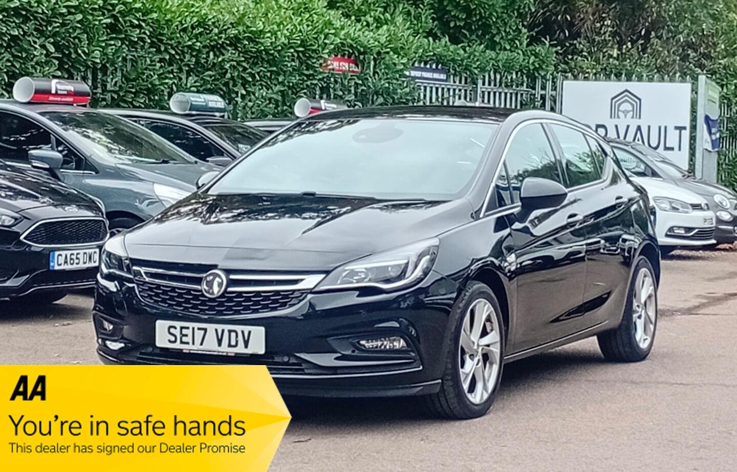 Used Vauxhall Astra 2017 for sale - 76370905: Photo 1