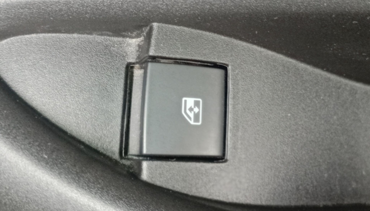 Used Vauxhall Astra 2017 for sale - 76370905: Photo 33