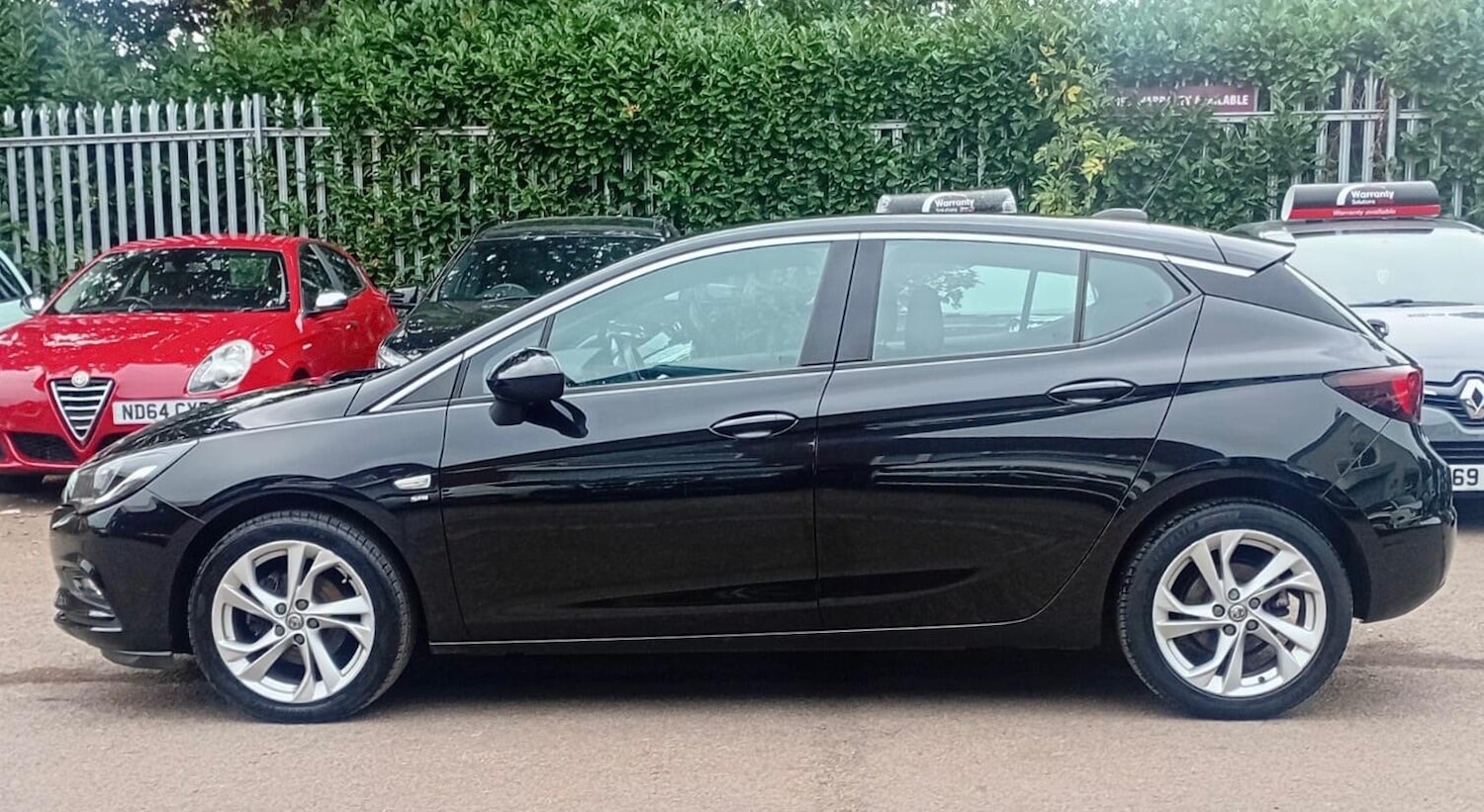 Used Vauxhall Astra 2017 for sale - 76370905: Photo 6