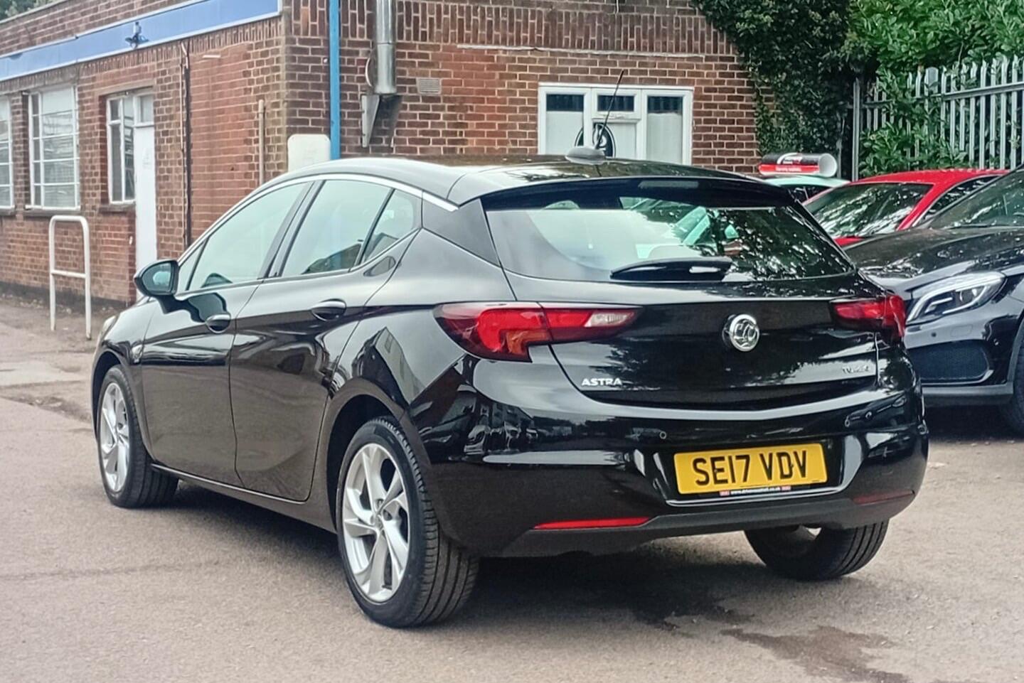 Used Vauxhall Astra 2017 for sale - 76370905: Photo 8