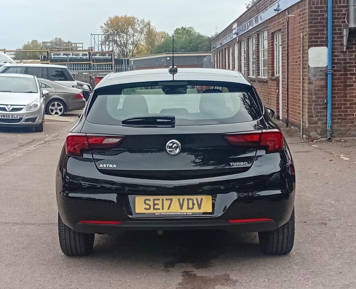 Used Vauxhall Astra 2017 for sale - 76370905: Photo 9
