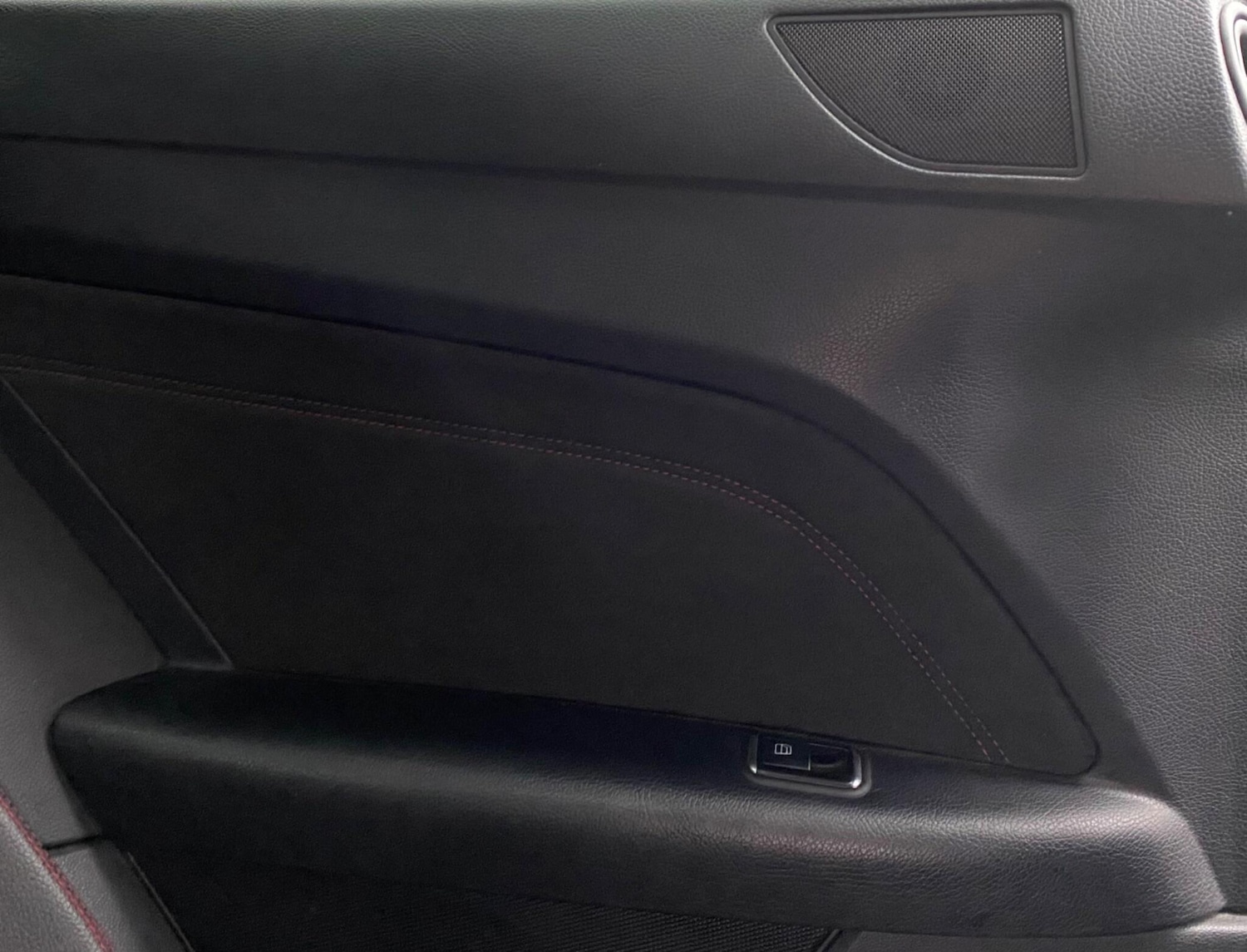 Used Mercedes-Benz E Class 2016 for sale - 76607098: Photo 23