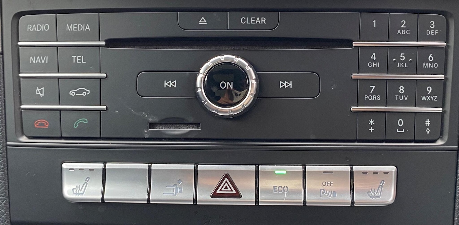 Used Mercedes-Benz E Class 2016 for sale - 76607098: Photo 35