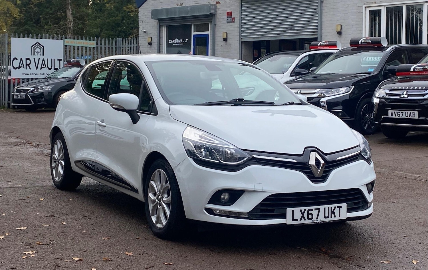 Used Renault Clio 2017 for sale - 76522004: Photo 13