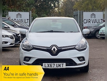 Used Renault Clio 2017 for sale - 76522004: Photo