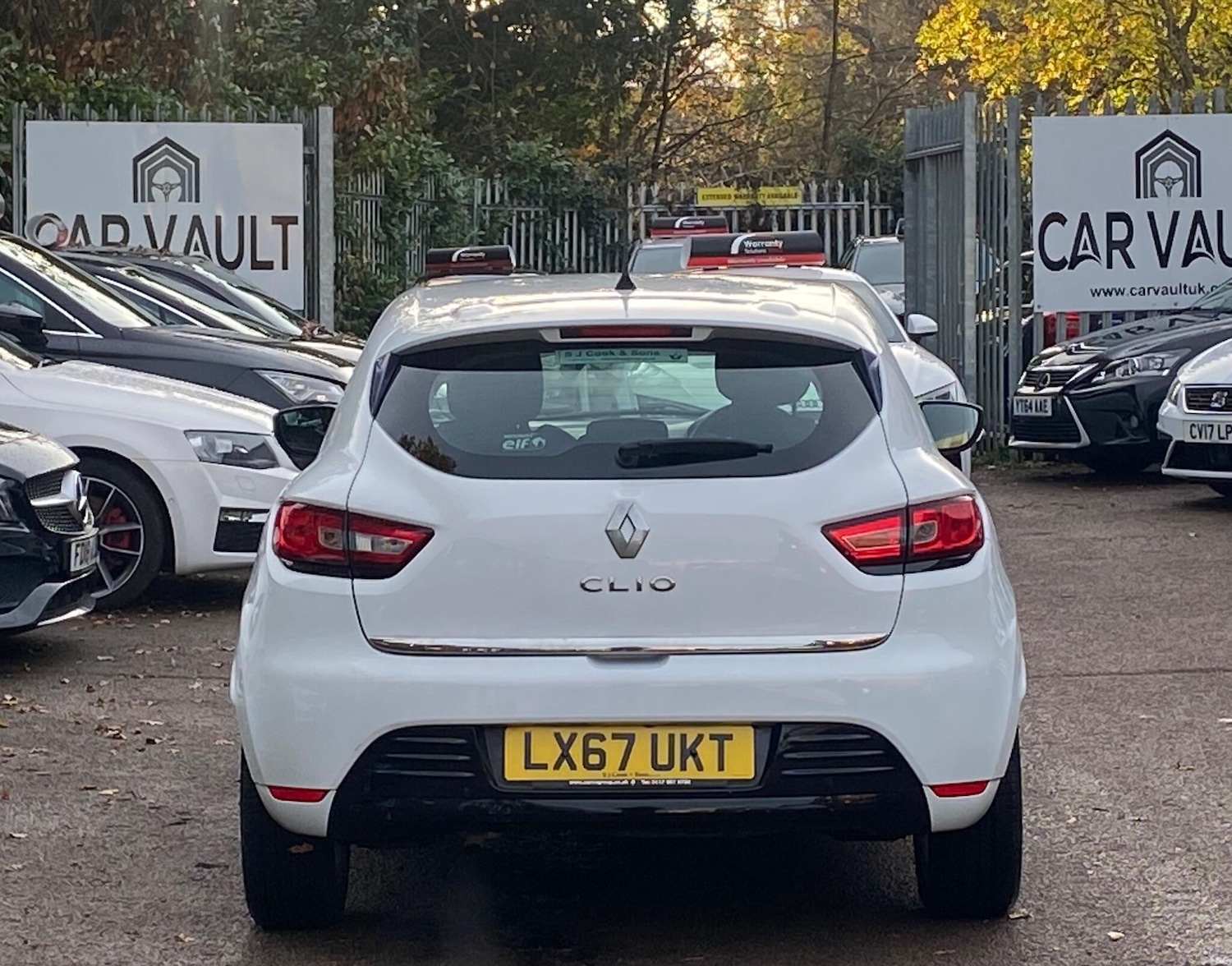 Used Renault Clio 2017 for sale - 76522004: Photo 9