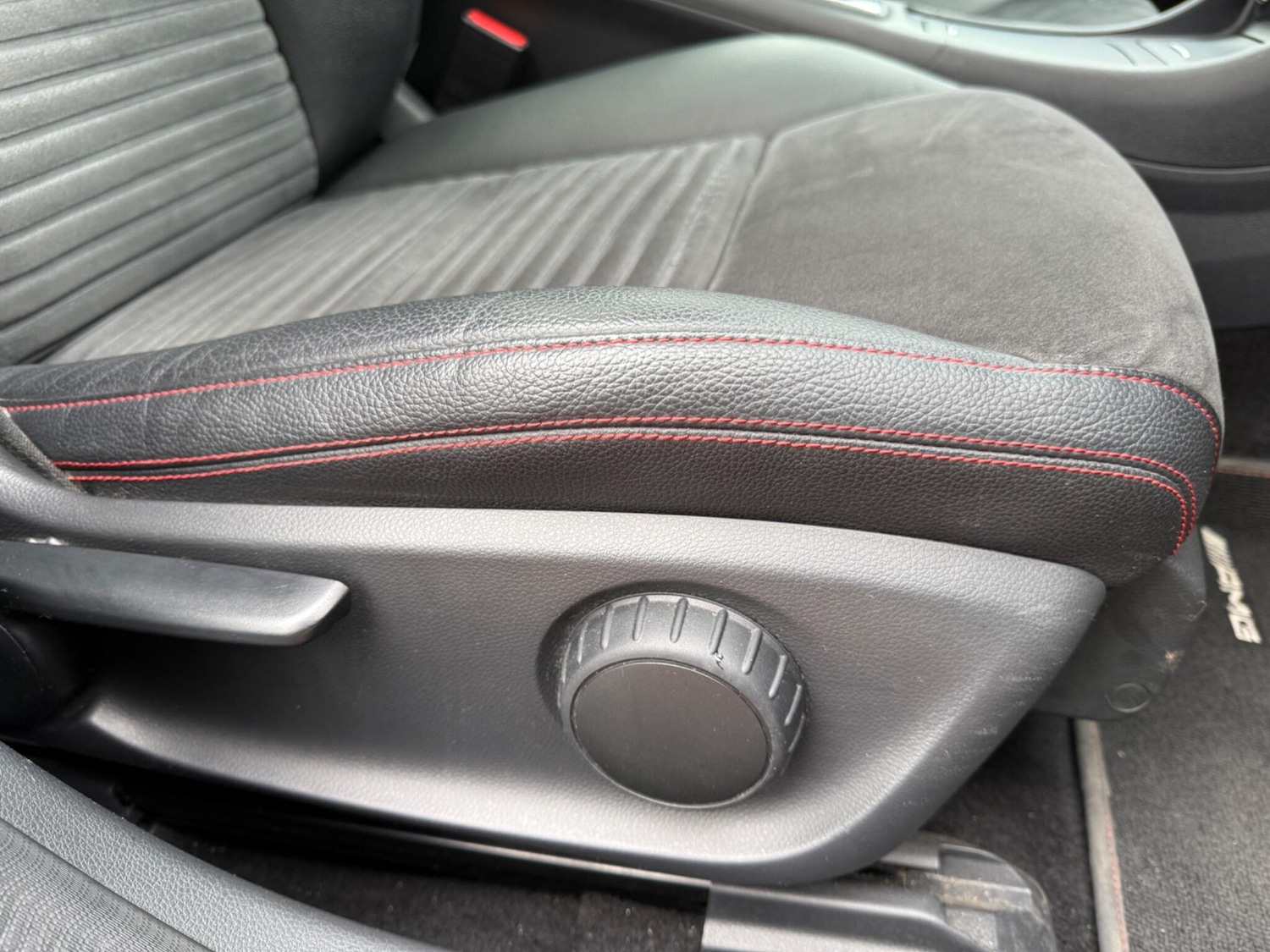 Used Mercedes-Benz GLA 2015 for sale - 76370277: Photo 21