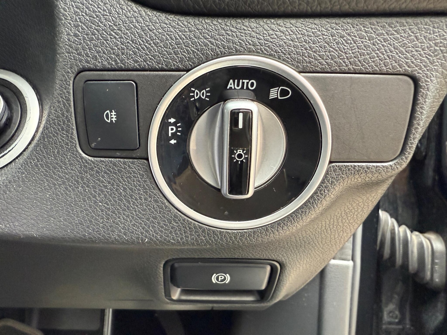 Used Mercedes-Benz GLA 2015 for sale - 76370277: Photo 26