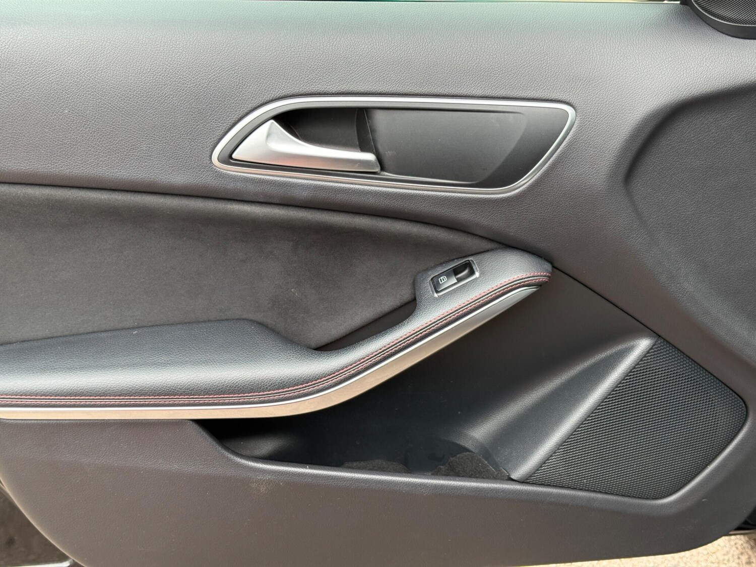 Used Mercedes-Benz GLA 2015 for sale - 76370277: Photo 42
