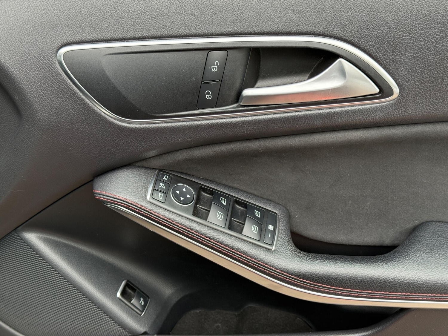 Used Mercedes-Benz GLA 2015 for sale - 76370277: Photo 47