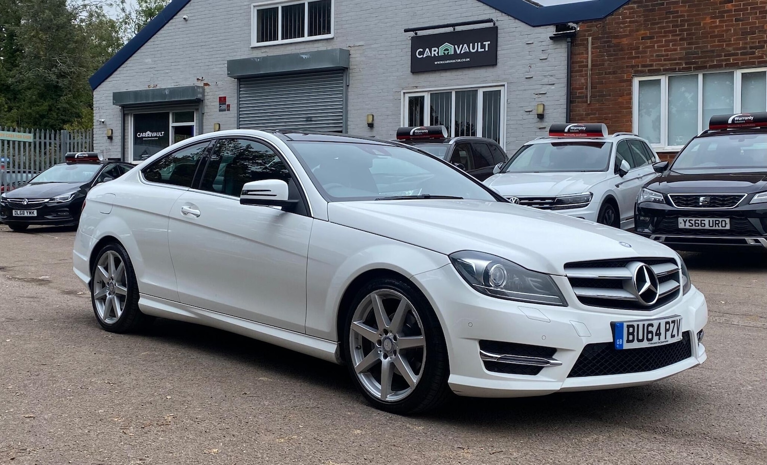 Used Mercedes-Benz C Class 2014 for sale - 76370362: Photo 11